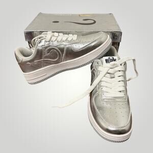 Who Knows Brand Type-1 Silver Metallic Sneakers Size 6 Chrome Question Mark Rare